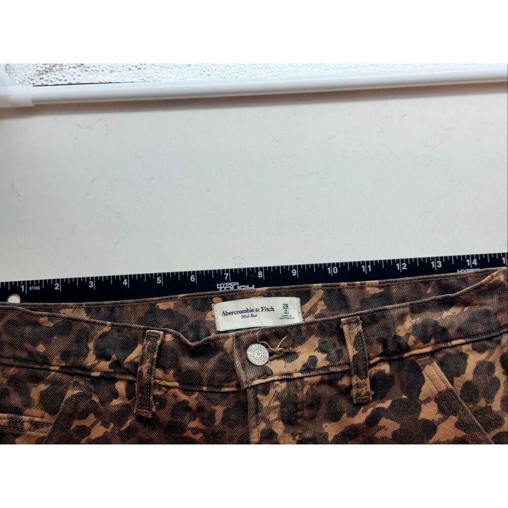 Abercrombie and Fitch Women's 26/2S Curve Love Mid Rise Animal Print Jeans Pants